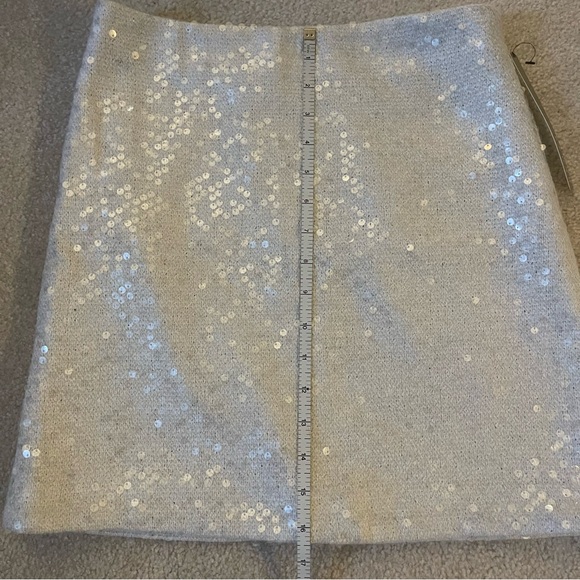 NWT White Sequin Mini Skirt - size 2 - Picture 7 of 8